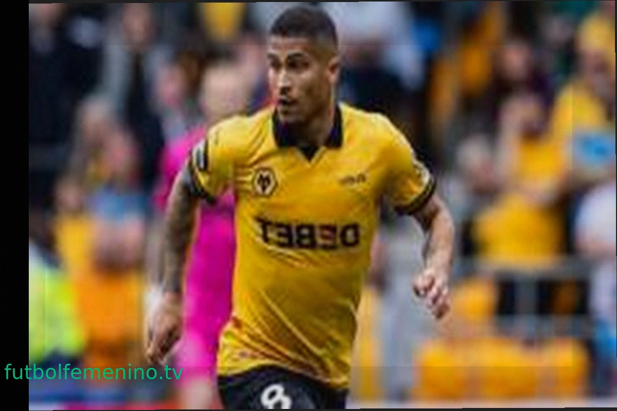 Aston Villa ficha al centrocampista del Wolves Gomes por 38 millones de libras